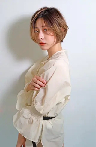 ショート 愛されハイトーン 🍓YURINAのヘアスタイル