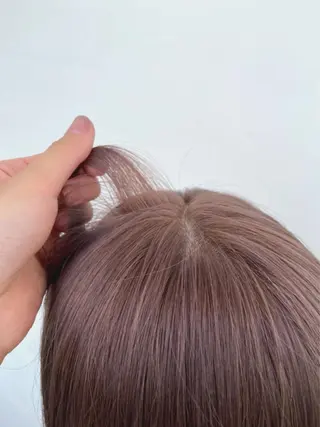 セミロング ハイトーンカラー 🦋yuri🦋のヘアスタイル