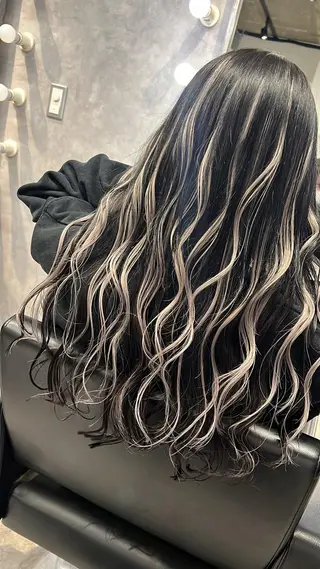 ロング mimiiy梅田 中崎町ハイトーンのヘアスタイル