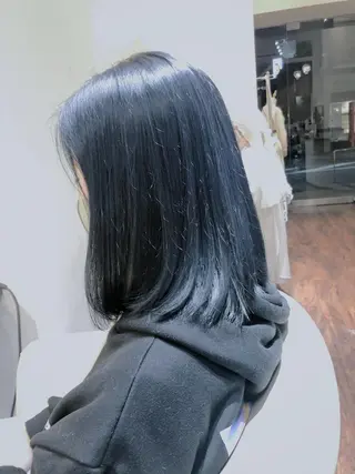 ミディアム カラー CoCooN satoshiのヘアスタイル