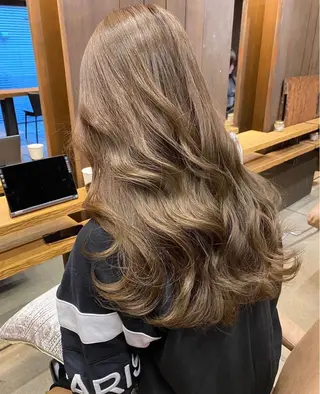 ロング 透明感カラー/カット 髪質改善/森栄範のヘアスタイル