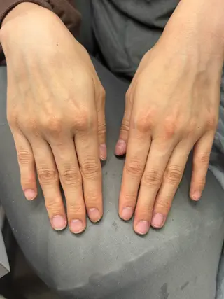 ネイル 𝑴𝑶𝑵𝑬 オフモデル募集中のネイルデザイン