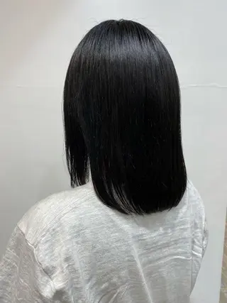 カラー 艶 ケアブリーチ 🎀🩵RISAのヘアスタイル