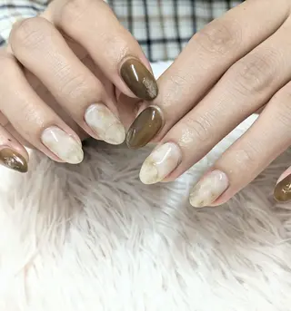 ネイル 會田 瑠衣のネイルデザイン