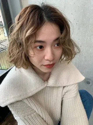 ショート ボブ/ベージュ/ パーマ🪿近森ゆいのヘアスタイル