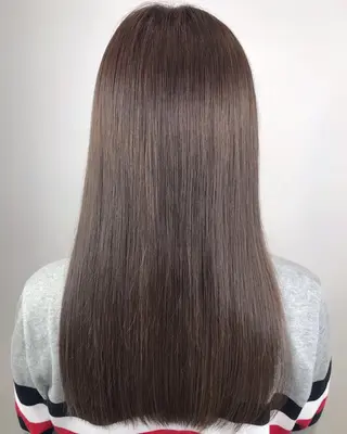 ロング 濱川 佳奈のヘアスタイル