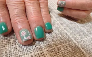 ネイル ネイルサロンImPress 大森店所属・渡辺 あけみのネイルデザイン