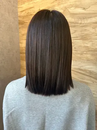 カラー 稲井 裕美のヘアスタイル