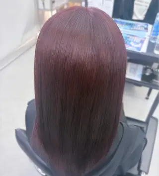 カラー 藤田 琉那のヘアスタイル