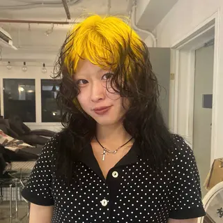 ロング パーマ hair salon 束sok所属・ナホ/ハイトーン/ レイヤーカットモデルのヘアスタイル