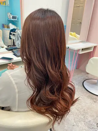 ロング カラー 山下 美羽のヘアスタイル