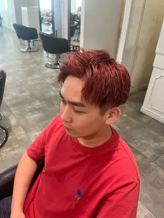 メンズ 🌈カラー特化 ハイトーンけいと🌈のヘアスタイル