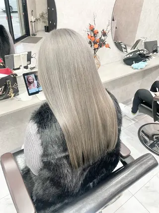 セミロング 🦋ハイトーン🦋 石山 希理🦋のヘアスタイル