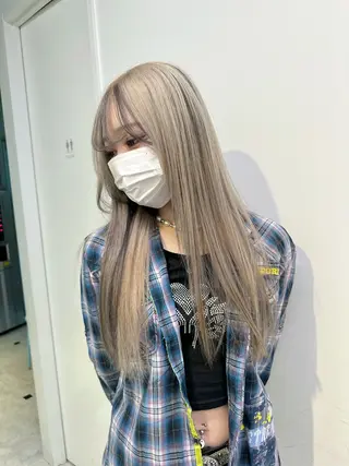 セミロング ブリーチ✖️ 縮毛LANDのヘアスタイル