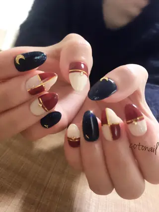 ミディアム ネイル ツメトマツゲ .のネイルデザイン