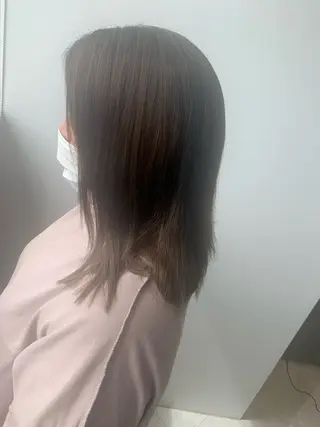 カラー YOMU SUZUのヘアスタイル