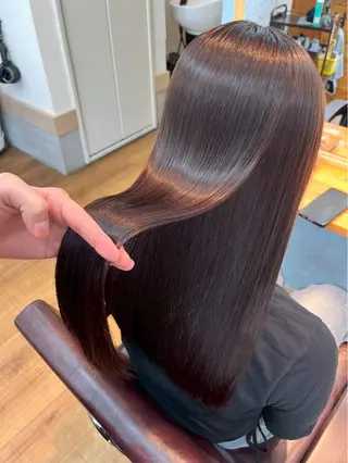 ロング カラー 髪質改善 UN BLEACHのヘアスタイル