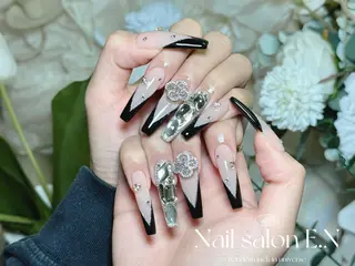 ネイル E.N🦋 長さ出し/持ち込みのネイルデザイン
