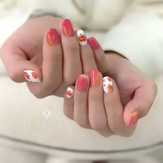 ネイル アトリエ　ミモザ所属・いまむら あかりのネイルデザイン