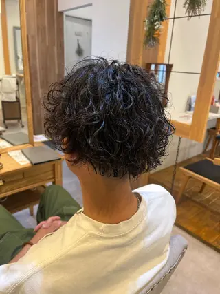 パーマ メンズ 海江田 しずかのヘアスタイル
