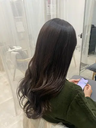 カラー 谷川 李奈のヘアスタイル