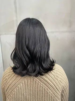 カラー 益 佑夏のヘアスタイル