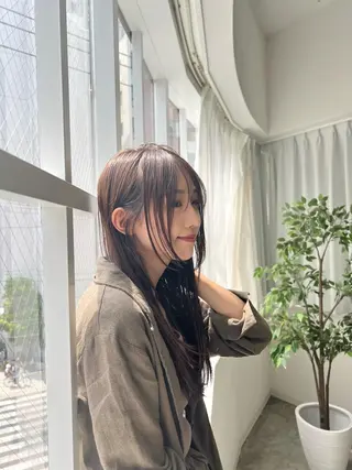 ロング putri店長 和田鈴采のヘアスタイル