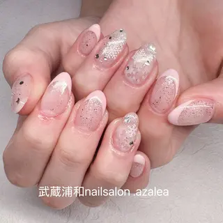 ネイル R inのネイルデザイン