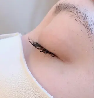 マツエク・マツパ eyelash/eyebrow　salon Fika所属・水軒 朋美のマツエク・マツパデザイン