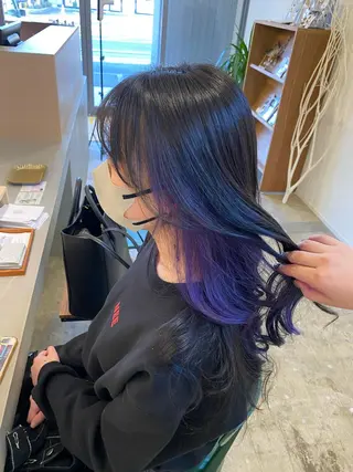 ミディアム カラー 藤野 凪沙のヘアスタイル