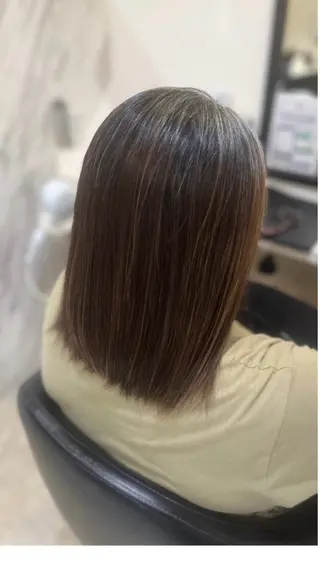 ミディアム 山内 心春のヘアスタイル