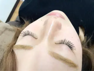 マツエク・マツパ 美容室ardmento 内 Lycka所属・Lycka リュッカのマツエク・マツパデザイン