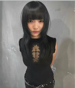 セミロング デザインカラー⭐︎★ 🐆hyoma🐆のヘアスタイル