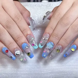 ネイル yu ri 🌹のネイルデザイン