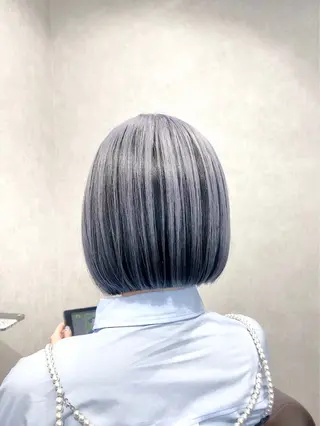 ミディアム カラー _White所属・ＳＨＩ ＺＵのヘアスタイル