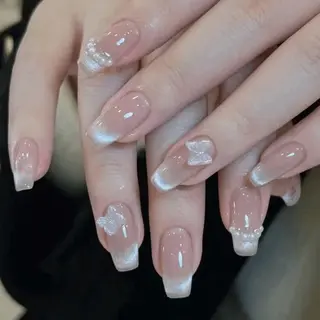 ネイル MIUMIUOOTSUKA所属・艾 琳（Aileen)のネイルデザイン
