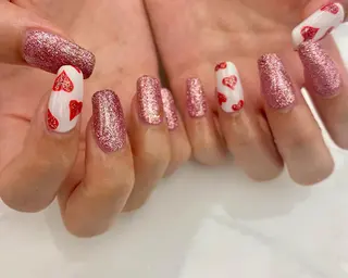 ネイル 安藤 彩乃のネイルデザイン