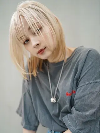 ショート カラー MISAKI🪐 縮毛矯正のヘアスタイル