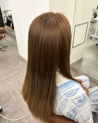 セミロング カラー COM’S Libli所属・com’sLibli 澤井凜のヘアスタイル