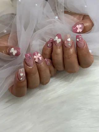 ネイル AOAQUA SHIORIのネイルデザイン