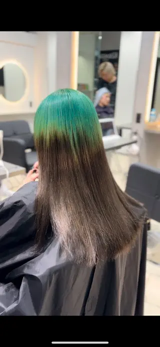 セミロング カラー lapis マリナのヘアスタイル