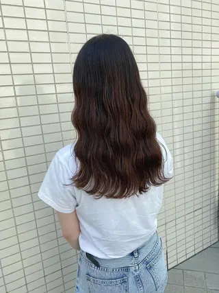 ロング パーマ 関西初の波巻きパーマ コテ巻き風パーマのヘアスタイル