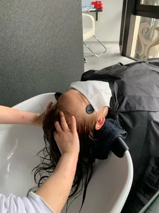 セミロング シェアハピ 隼人のヘアスタイル