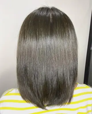 ミディアム ハイトーンカラー 🦋yuri🦋のヘアスタイル