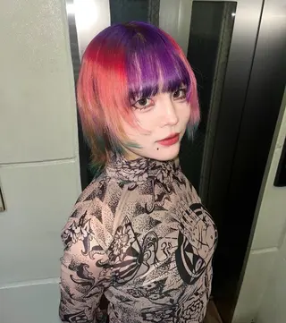 カラー 山浦 那奈のヘアスタイル