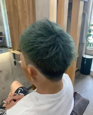 ショート カラー hair salon mementoのヘアスタイル