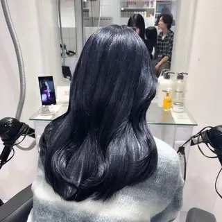 セミロング 大人っぽ透明感暗髪 🤍shio🤍のヘアスタイル