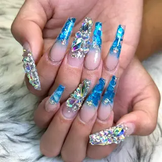ネイル nail salon  DIA所属・出羽 奈津季のネイルデザイン