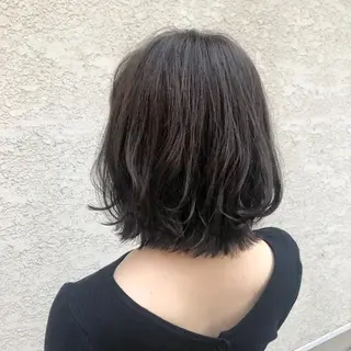 ミディアム 中津/柔らかカラー/ ナガオ　イズミのヘアスタイル