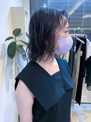 ミディアム パーマ 小川 光のヘアスタイル